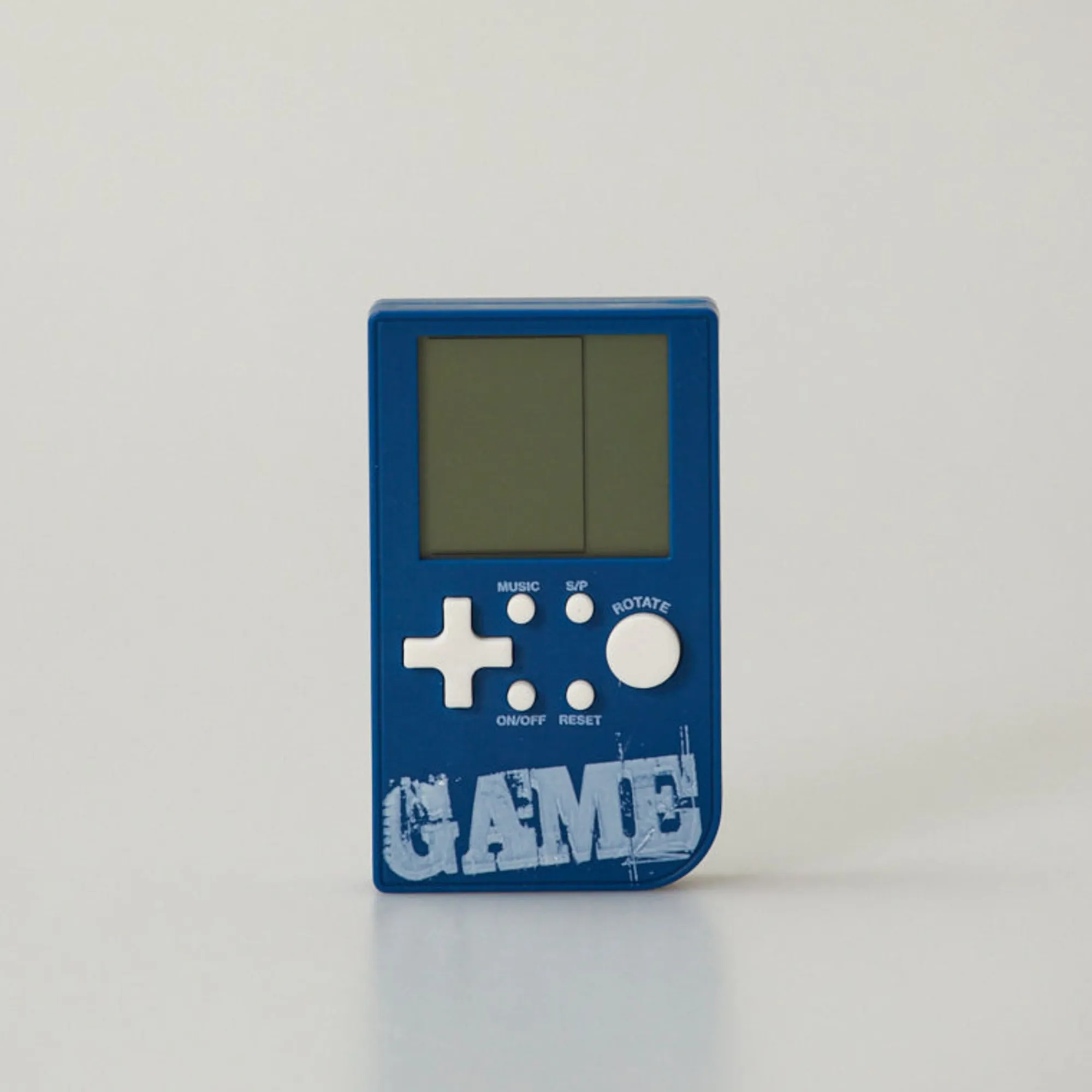 Game Boy Console Model: K011 (1Pz)*MINISO Discount