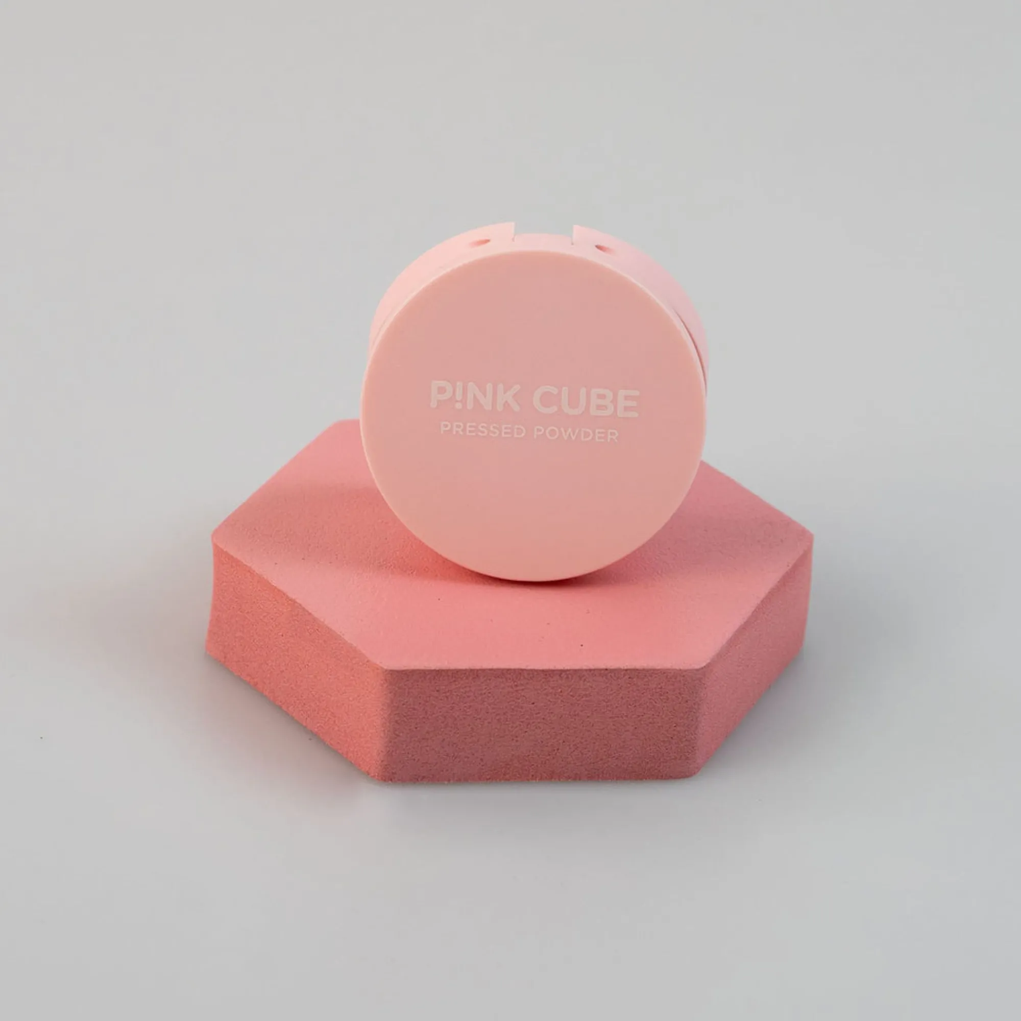 Pressed Powder - Pink Cube (02 Porcelain)*MINISO